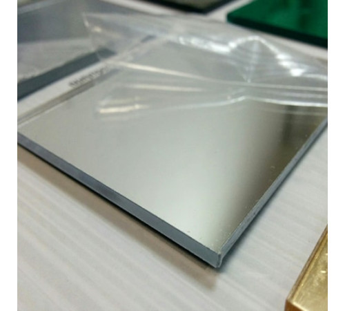 Зеркальные экструзионные акриловые листы в Орше